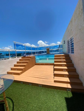 Oceanfront penthouse with picuzzi & BBQ #5D